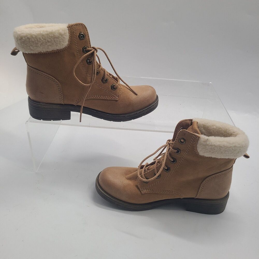 American Eagle Womens Ankle Boots, Tan Hiking Boots US Size 7 Faux Fur - Picture 3 of 8